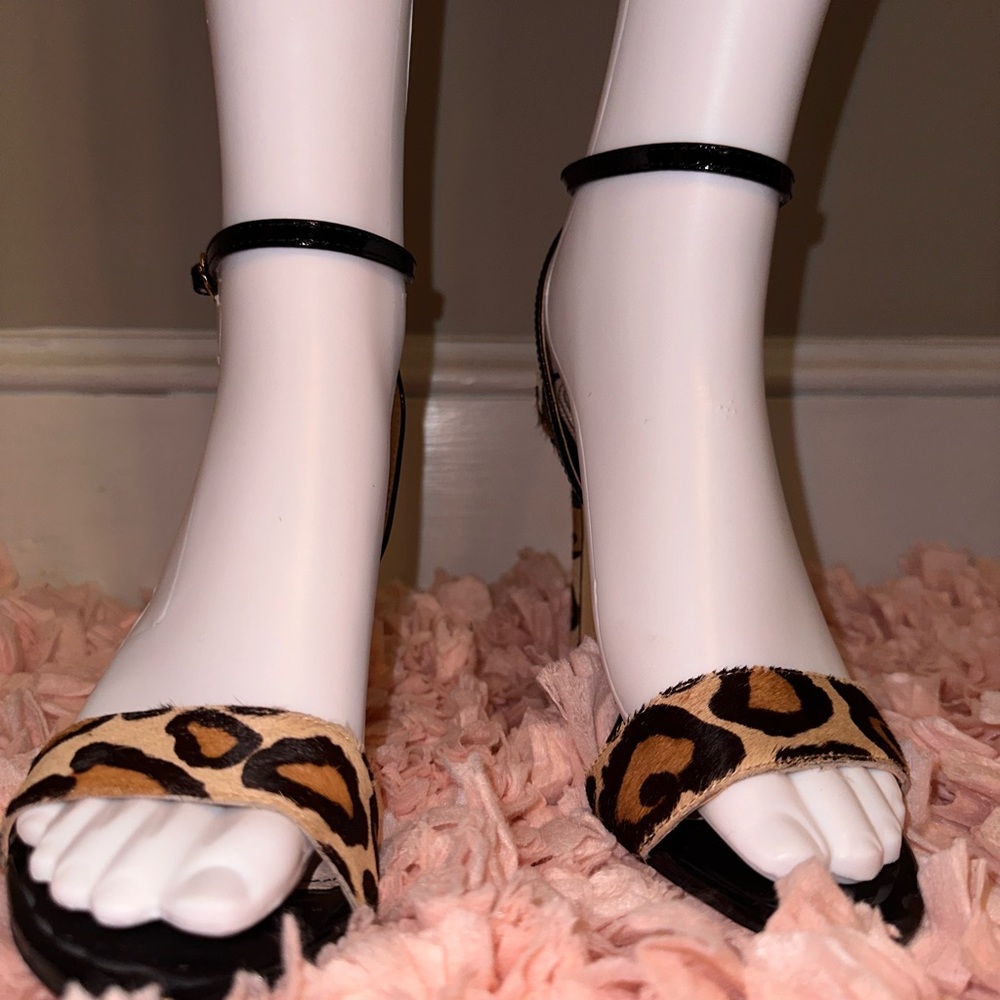 TopShop Leopard Skin 4.5in. Heels (NEW)